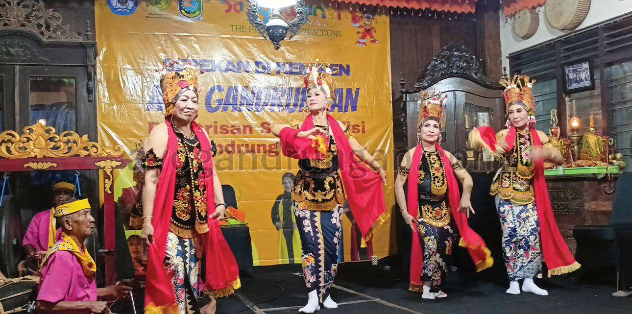 Maestro Gandrung Terop